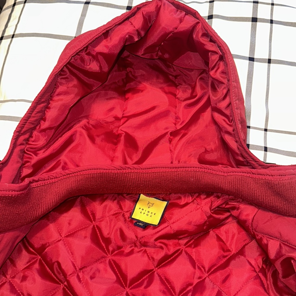 Red Jacket, Medium - Picture 12 of 13